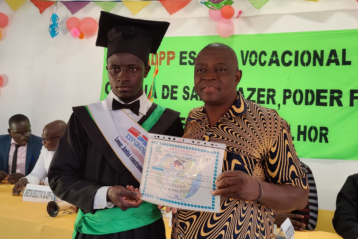 EVB STUDENTS GRADUATION