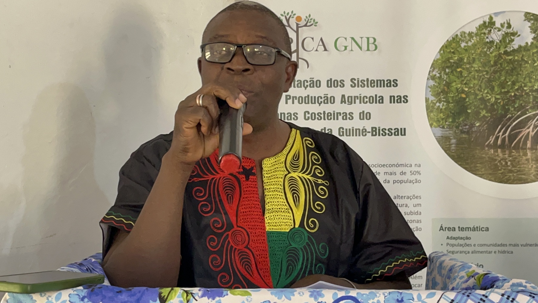 The School Headmaster speaking at the APICA GNB first graduates ceremony